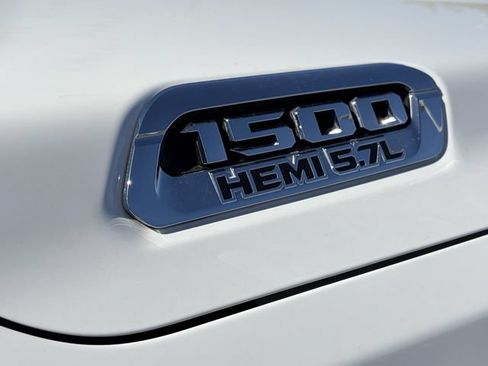 Used 2020 RAM 1500 Laramie AWD/4WD image 5