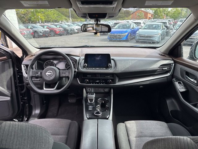 Used 2023 Nissan Rogue SV AWD/4WD image 20