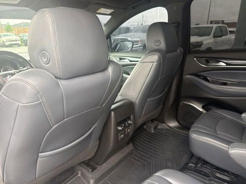 Used 2022 Buick Enclave Premium FWD image 25