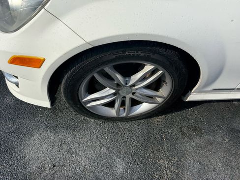 Used 2013 Mercedes-Benz C 300 Sport image 14