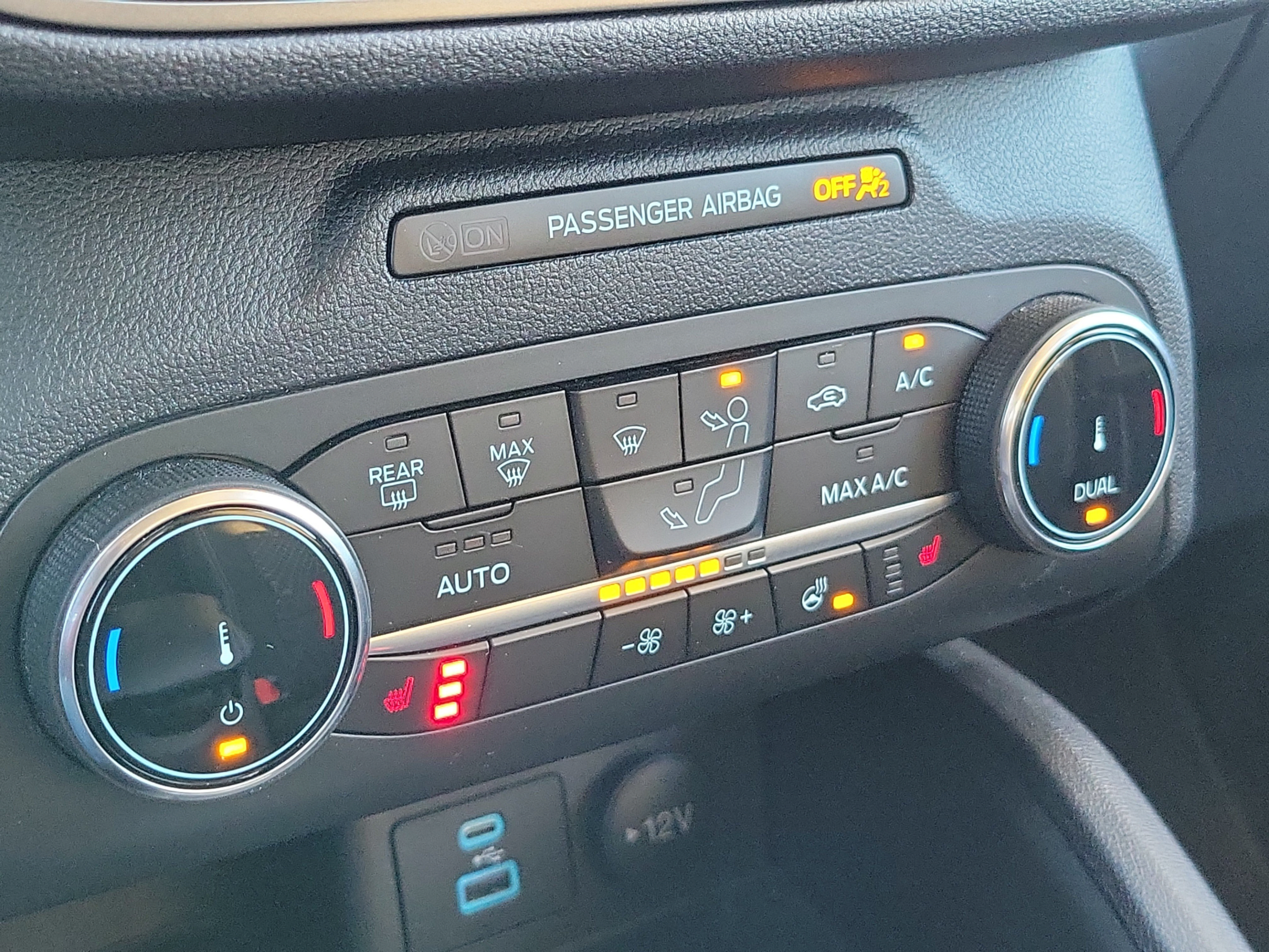Used 2023 Ford Escape Active AWD/4WD image 31