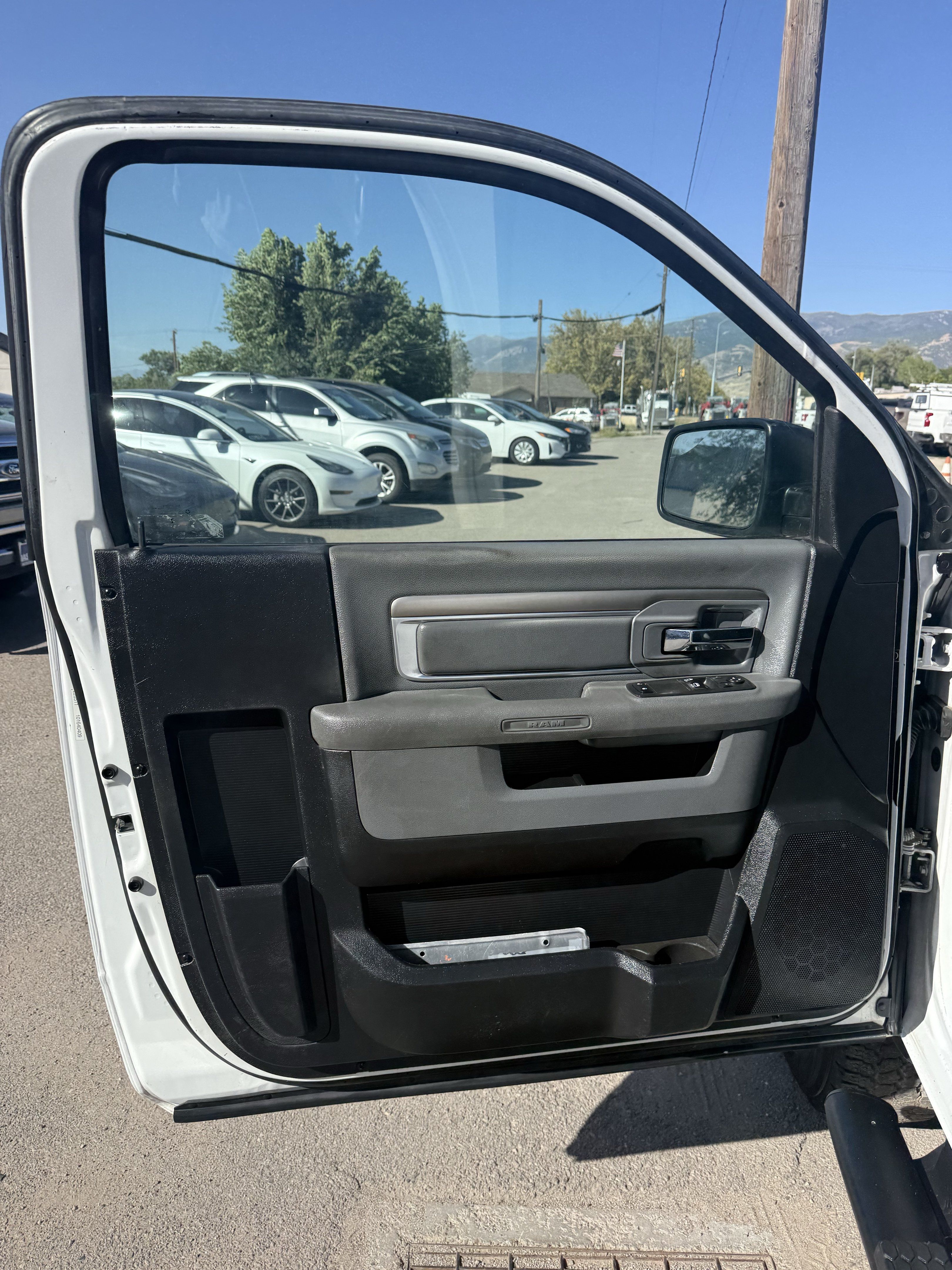 Used 2016 RAM 2500 Tradesman w/ Power & Remote Entry Group AWD/4WD image 16