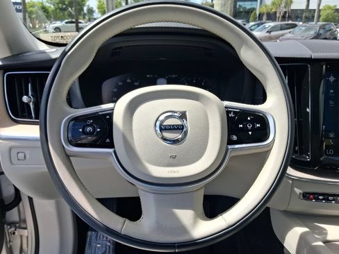 Used 2020 Volvo XC60 T5 Inscription w/ Protection Package Premier FWD image 17
