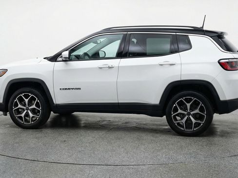Used 2025 Jeep Compass Limited AWD/4WD image 5