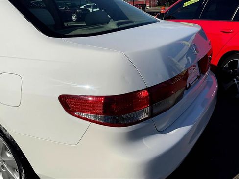 Used 2004 Honda Accord LX image 22