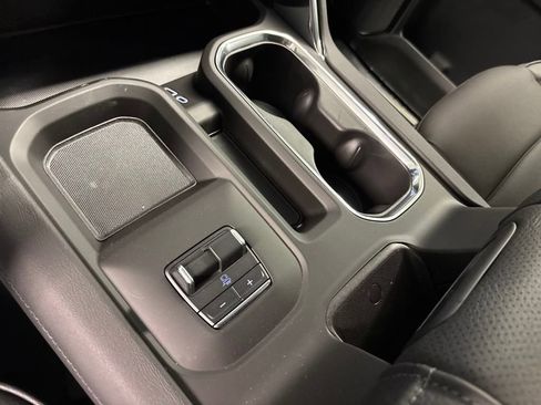 New 2025 GMC Sierra 2500 Denali w/ Denali Reserve Package image 37