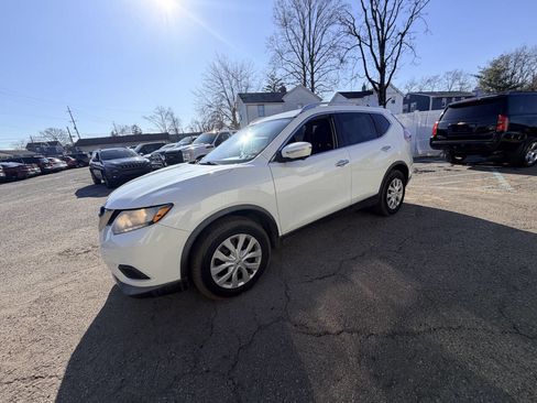 Used 2015 Nissan Rogue SV w/ SV Premium Package image 24