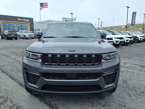 New 2026 Jeep Grand Cherokee Limited w/ Limited Altitude Package image 10