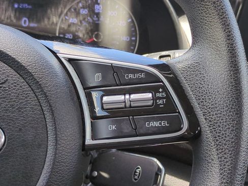 Certified 2021 Kia Forte LXS FWD image 23