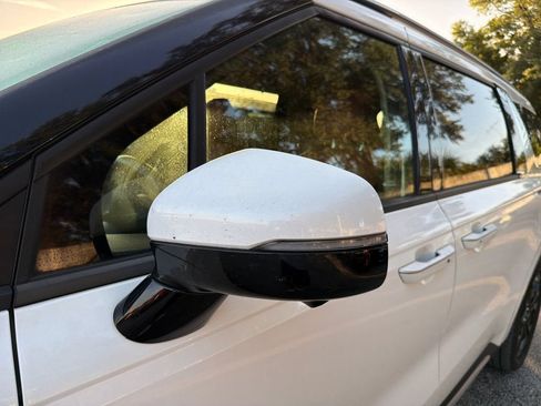 Used 2022 Kia Carnival SX FWD image 6