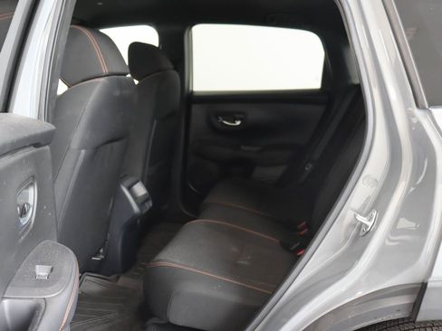 Used 2023 Honda HR-V Sport image 7