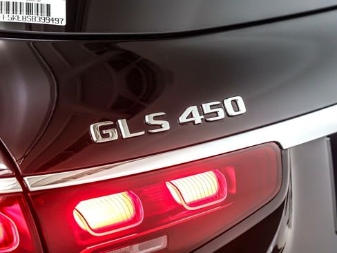 New 2025 Mercedes-Benz GLS 450 4MATIC image 9