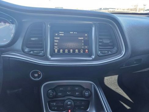 Used 2021 Dodge Challenger SXT w/ Driver Convenience Group image 18