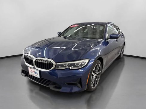 Used 2020 BMW 330i xDrive Sedan w/ Convenience Package AWD/4WD image 4