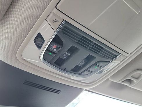 Used 2025 Acura MDX w/ Technology Package image 30