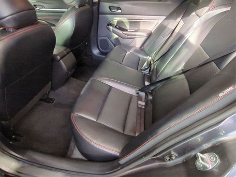 Used 2023 Nissan Altima 2.5 SR image 22