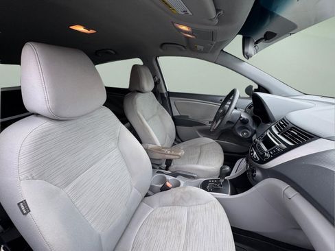 Used 2016 Hyundai Accent SE FWD image 18