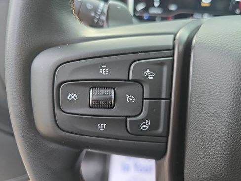 Certified 2025 GMC Sierra 1500 AT4 w/ AT4 Premium Package AWD/4WD image 17