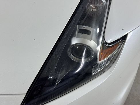 Used 2020 Nissan 370Z Coupe RWD image 31