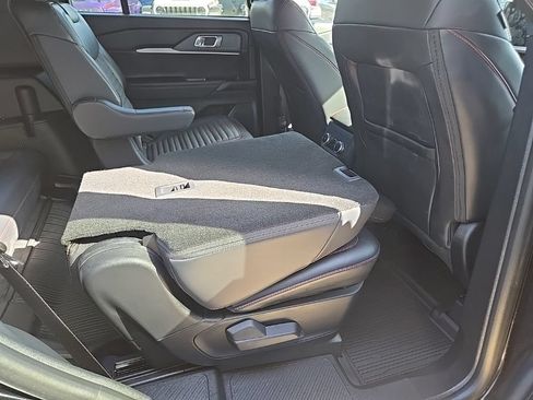 Used 2025 Ford Explorer ST-Line AWD/4WD image 90