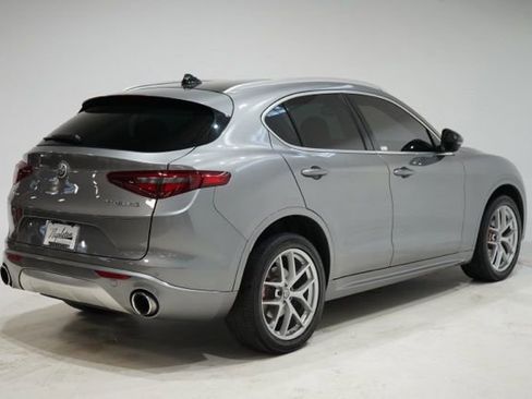 Used 2020 Alfa Romeo Stelvio Ti w/ Active Blind Spot Package AWD/4WD image 7