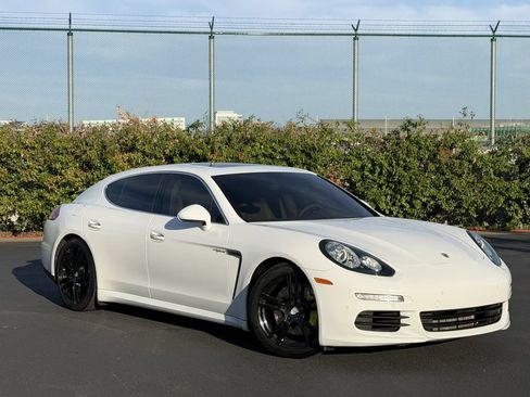 Used 2014 Porsche Panamera S RWD image 6