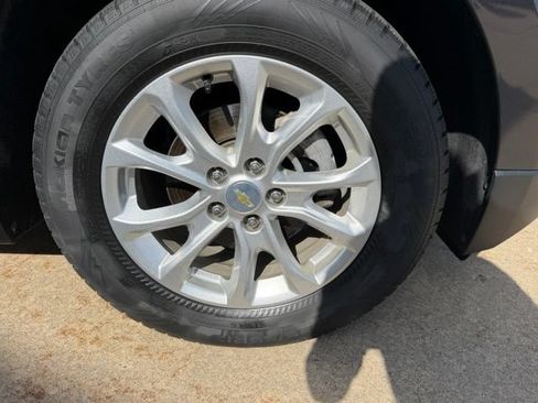 Used 2018 Chevrolet Equinox LT AWD/4WD image 32
