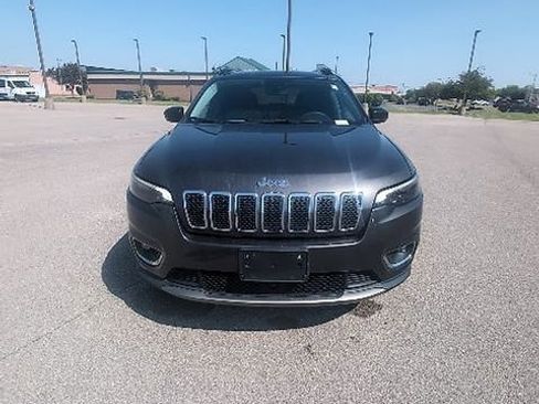 Used 2022 Jeep Cherokee Limited AWD/4WD image 16