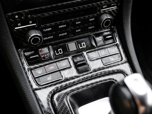 Used 2019 Porsche 718 Boxster RWD image 22