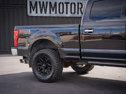 Used 2019 Ford F250 Platinum w/ Platinum Ultimate Package image 5