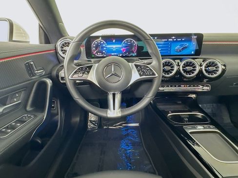 Certified 2025 Mercedes-Benz CLA 250 image 5