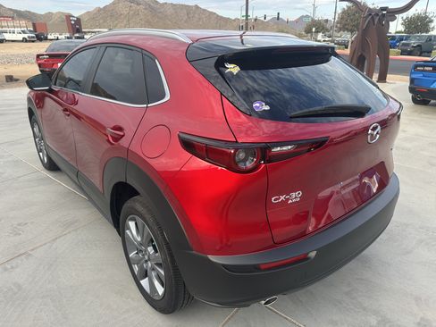 Used 2025 MAZDA CX-30 AWD 2.5 S w/ Preferred Package image 3