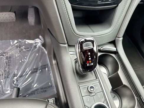 Used 2024 Cadillac XT6 Luxury image 23