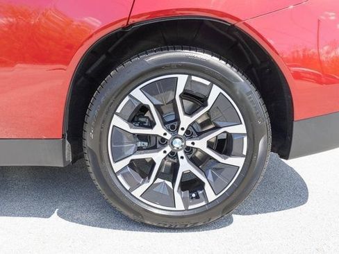 Used 2025 BMW X3 xDrive30i w/ Premium Package AWD/4WD image 3
