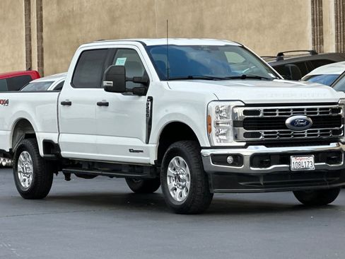 Used 2024 Ford F250 XLT w/ FX4 Off-Road Package image 5
