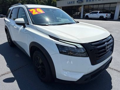 Used 2024 Nissan Pathfinder SV