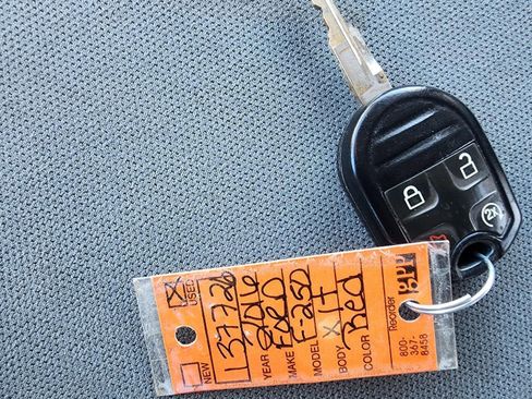 Used 2016 Ford F250 XLT w/ XLT Value Package image 28