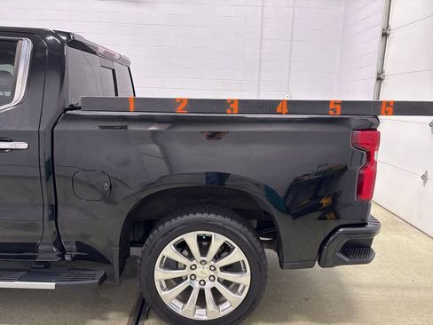 Used 2019 Chevrolet Silverado 1500 High Country AWD/4WD image 13