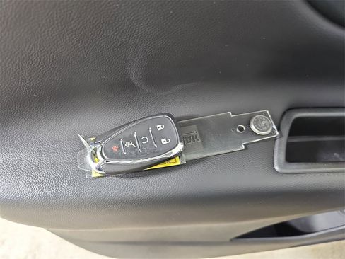 Certified 2023 Chevrolet Equinox LT image 43