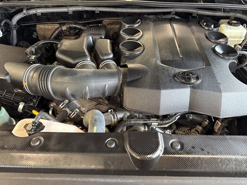 Used 2020 Toyota 4Runner Limited image 23