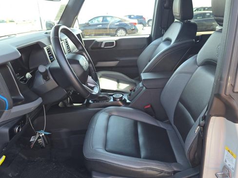 Used 2023 Ford Bronco Black Diamond AWD/4WD image 13