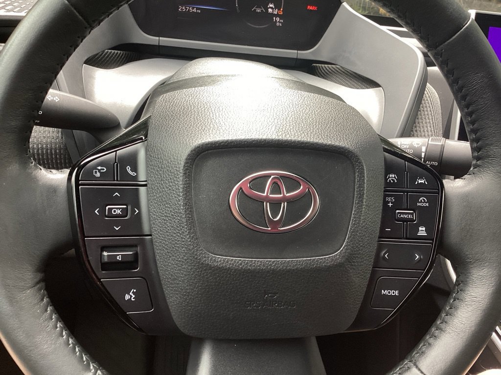 Certified 2025 Toyota bZ4X AWD w/ Weather Package image 18