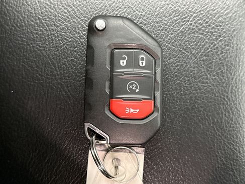 Used 2022 Jeep Wrangler Unlimited Sport AWD/4WD image 24