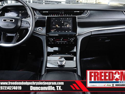 Used 2024 Jeep Grand Cherokee Altitude image 19