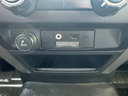 Used 2012 Ford F150 XLT w/ XLT Convenience Pkg RWD image 18