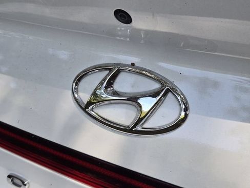 Used 2023 Hyundai Sonata SEL w/ Convenience Package FWD image 10