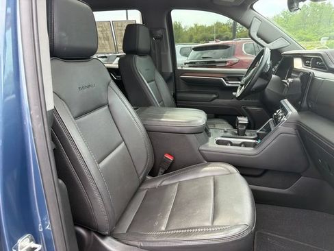 Used 2024 GMC Sierra 1500 Denali w/ Technology Package AWD/4WD image 11