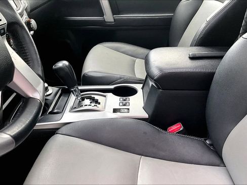Used 2016 Toyota 4Runner SR5 Premium AWD/4WD image 16
