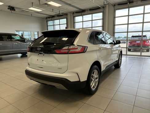 Used 2023 Ford Edge SEL w/ Convenience Package AWD/4WD image 5