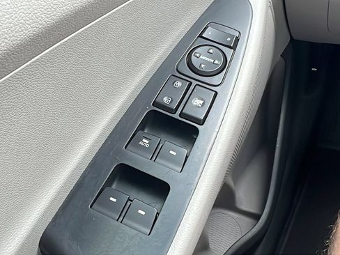 Used 2018 Hyundai Tucson SEL FWD image 18